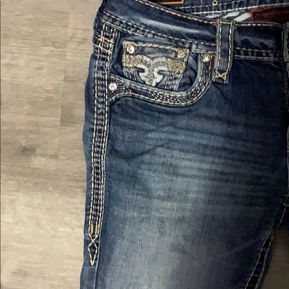 Rock Revival Skinny Jeans - Picture 5 of 7